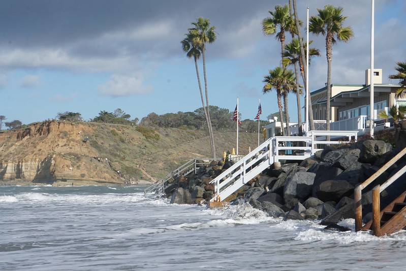 Sea level rise in Southern California: Del Mar Beach [Photo Credit: Daniel Melling]