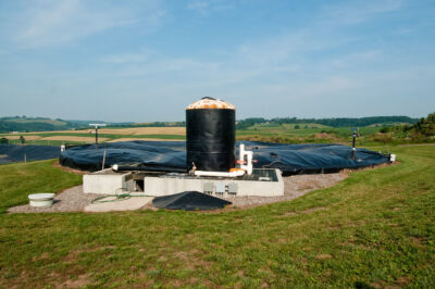 Image of an anaerobic digester on a dairy